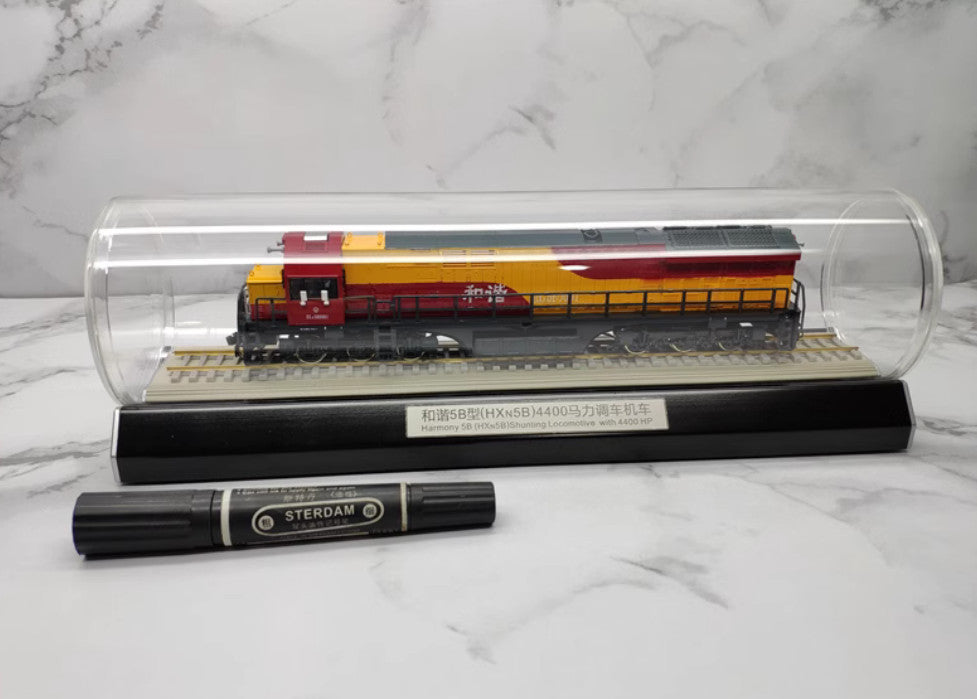 1:87 34CM HXN5B Shunting Locomotive With 4400 HP Passenger Train Diecast Model