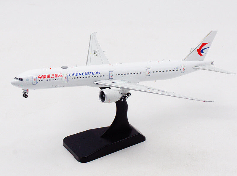 Aviation China Eastern Airlines for Boeing B777-300ER B-2001 AV4085 1:400 model