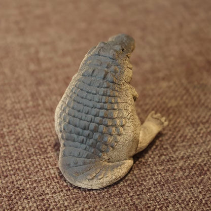 Creative Small Tea Pet Collectible Crocodile Statue for Desktop Tea House Decor