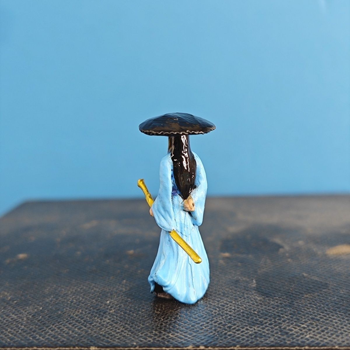1.2"Brass Color Painting China Ancient Doll Bonsai Rockery Miniature Landscape