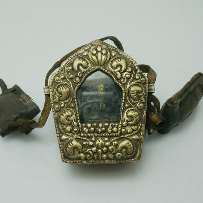 Brass Nepalese Handmade Rubbing Buddha Statue Gawu Box Belt Necklace Pendant