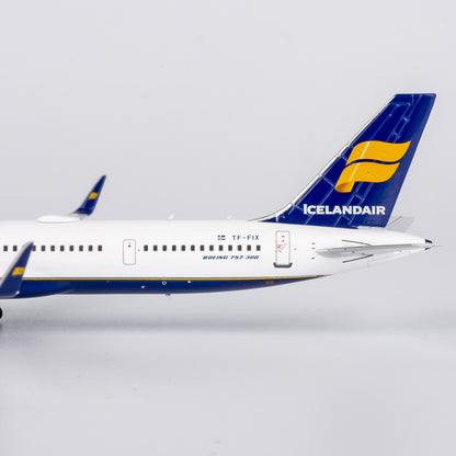 1:400 NGmodels Icelandair Boeing 757-300 Passenger Airplane Diecast Plane Model