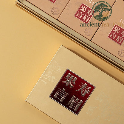 240g 2018 Fuding High Mountain Shoumei (a Type of White Tea) White Tea Cake