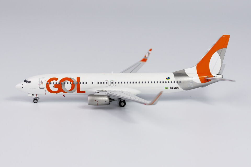 1:400 NG Model GOL BOEING 737-800 Passenger Airplane Diecast Aircraft Model