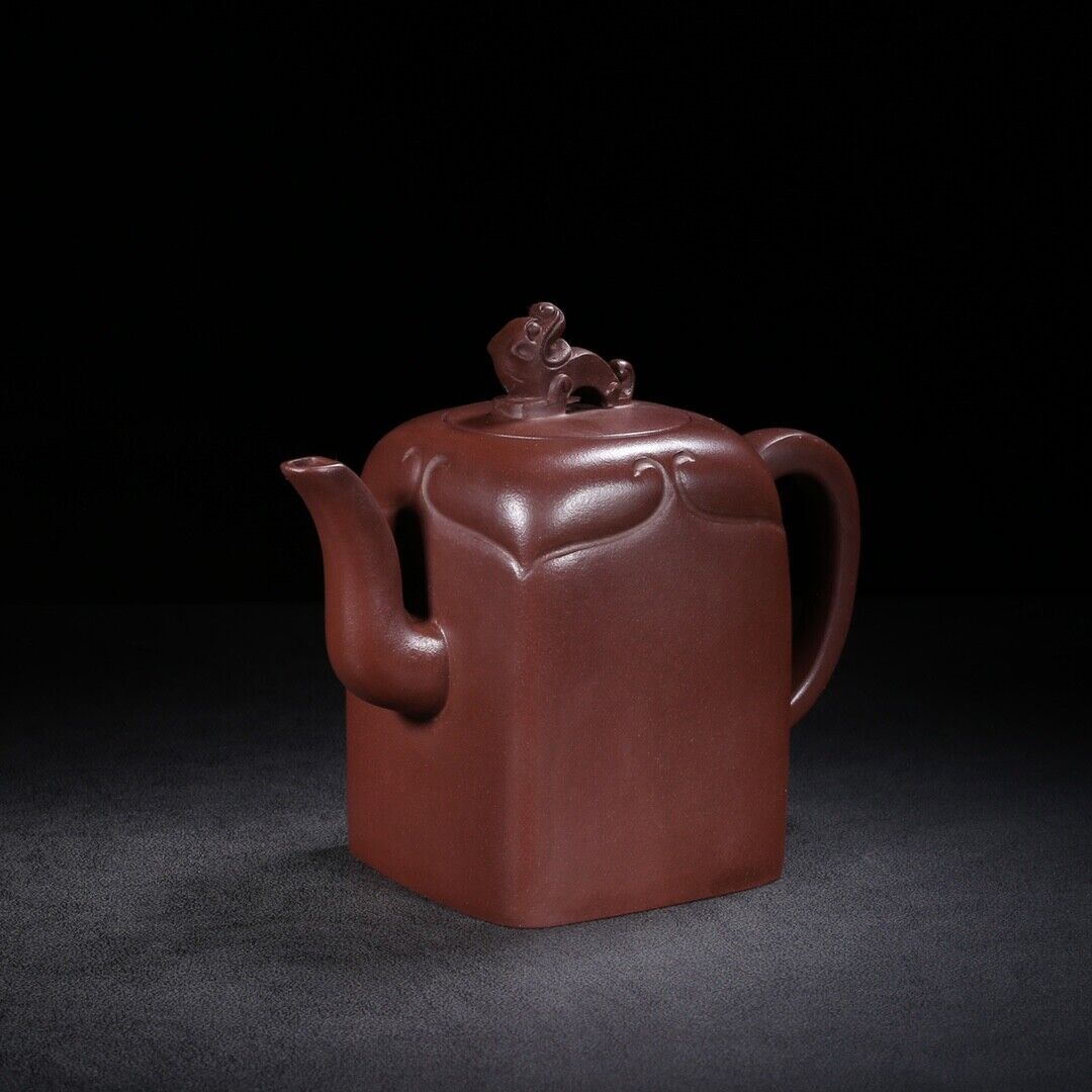 Chinese Yixing Zisha Clay Handmade Exquisite Teapot （ Lingxi）