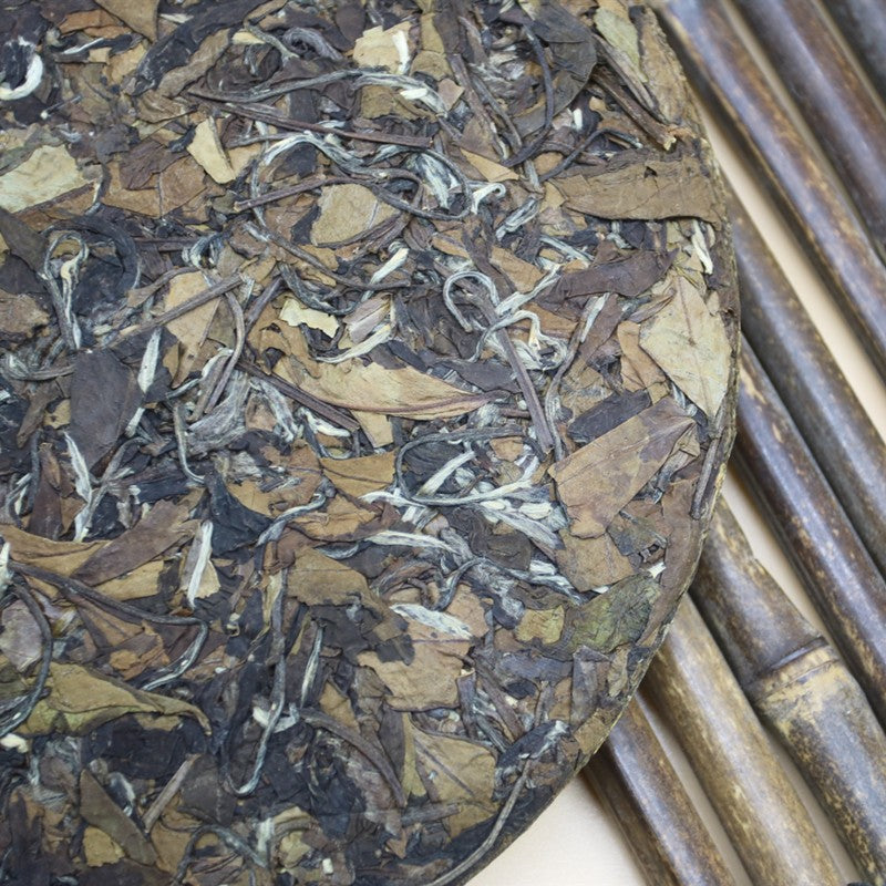 350g Authentic Fuding Chen Nian Old White Tea 2013 Lao Shoumei White Tea Cake