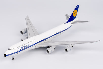 1:400 NG Models Lufthansa Plane Boeing 747-8 Diecast Aircraft Model