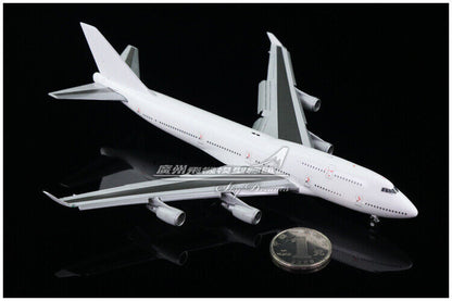 1:400 JC Wings BOEING 747-400 GE Engine Flap Down Blank Airplane Diecast Model