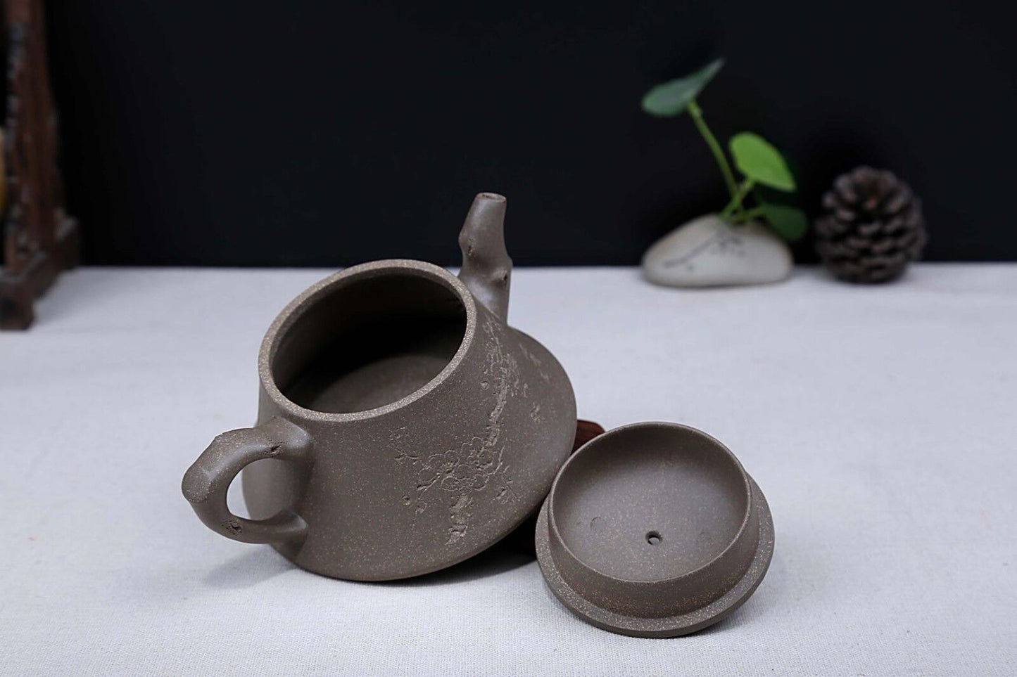 230cc China Yixing handmade purple sand green water clay teapot Shipiao Hu teapot-