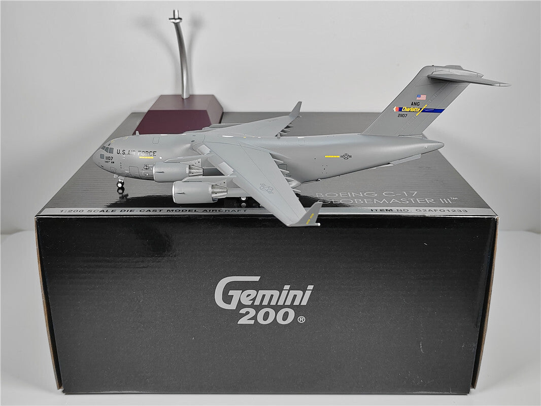 1:200 Geminijets Charlotte BOEING C-17A Passenger Plane Diecast Aircraft Model