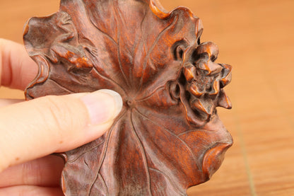 Chinese boxwood hand cast frog lotus figure statue home decoration