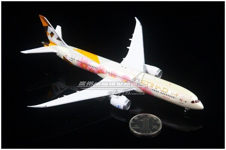 1:400 JC Wings ETIHAD AIRWAYS BOEING 787-9 Passenger Airplane Diecast Model