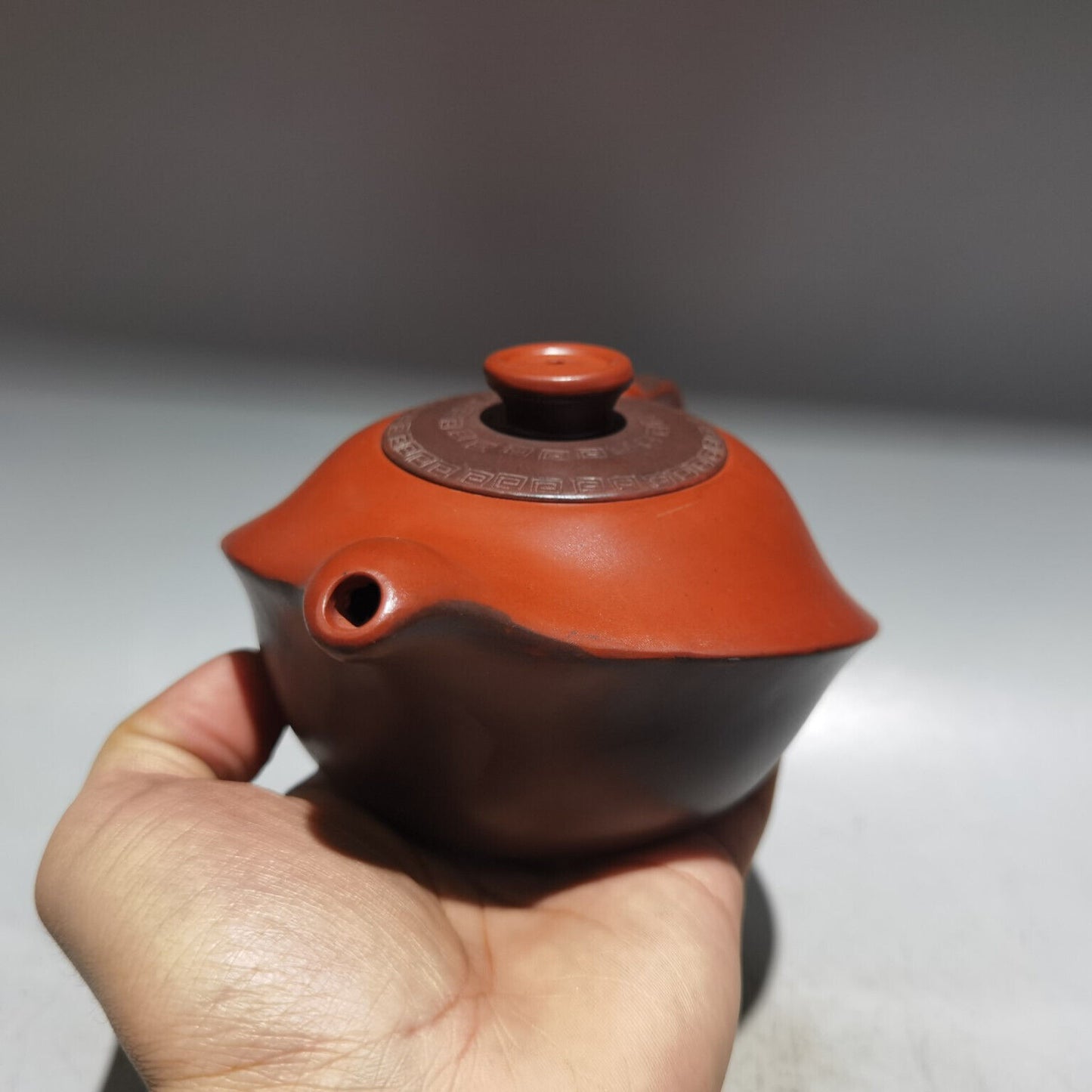 Chinese Yixing Zisha Clay Handmade Exquisite Teapot（八卦壶 底款：顾景舟）