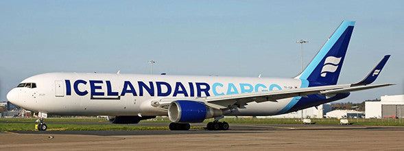 1:400 JC Wings ICELANDAIR CARGO BOEING 767-300ER Airplane Diecast Aircraft Model