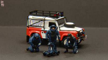 NEW 1:64 Bomb Disposal HONGKONG EOD Team Resin Smart Figure for 1/64 Car Model
