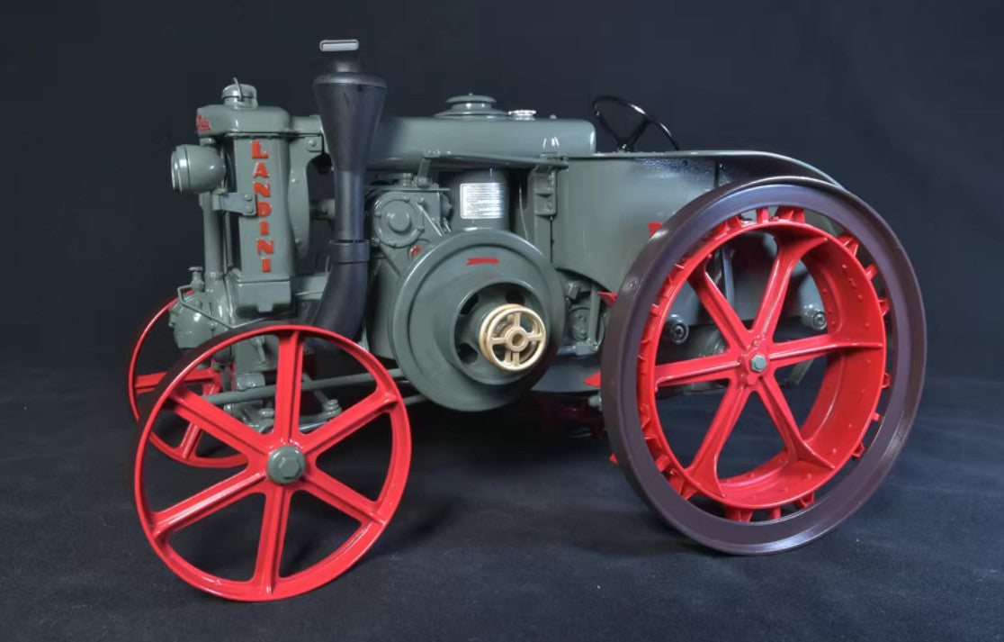 1:16 UH SUPER LANDINI 2706 Tractor Construction Farm Machine Diecast Model