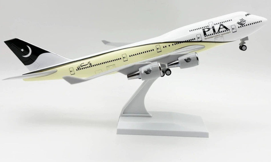 30CM PIA Pakistan BOEING 747-400 Airplane Landing Gear Resin Aircraft Model