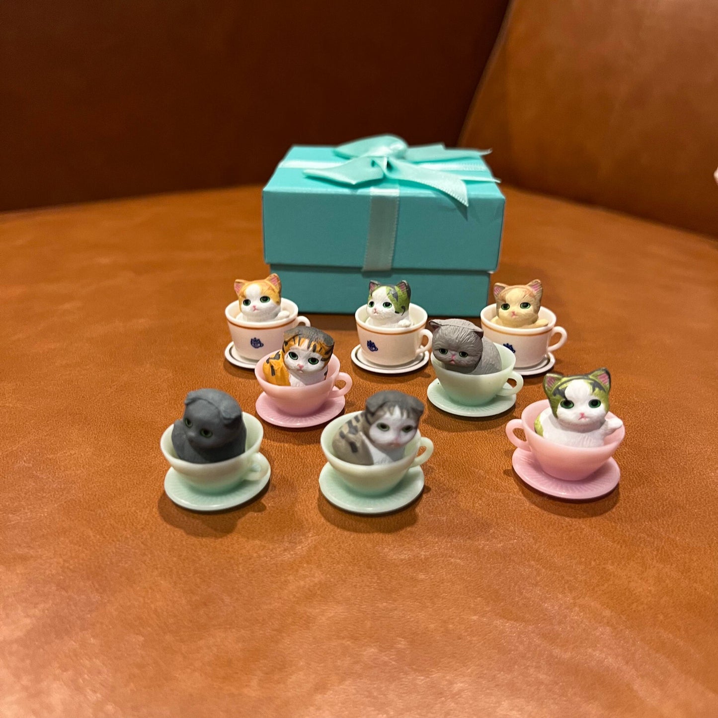 New Cat Statue, Super Cute Cat Model, Tea Cup Cat, Set of 8 Pieces, 0.8 Inches