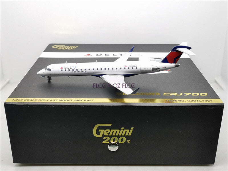 GeminiJets for Delta Airlines for BOMBARDIER CRJ-700 N391CA 1:200 Aircraft Model