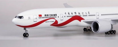 1:157 47CM AIR CHINA BOEING 777-300ER Plane Landing Gear Resin Aircraft Model