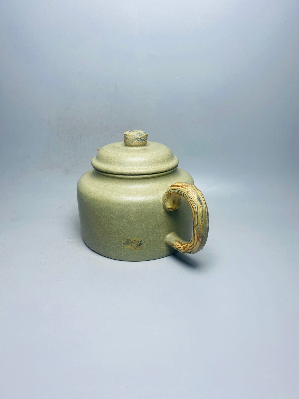 Chinese Yixing Zisha Clay Handmade Exquisite Teapot （绞泥德钟底款：实力派艺人制）