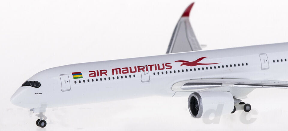 1:500 Herpa Air Mauritius AIRBUS A350-900 Passenger Airplane Diecast Plane Model