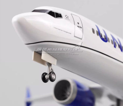 47CM 1:80 UNITED BOEING 737 MAX8 Passenger Airplane Landing gears Resin Model