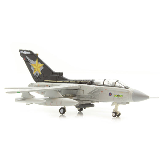 herpa Panavia Tornado GR.4 No.31 Squadron Tornado Farewell Reg.ZD716 1/200 model