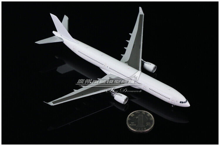 1:400 JC Wings AIRBUS A330-300 Passenger Blank Airplane Diecast Aircraft Model
