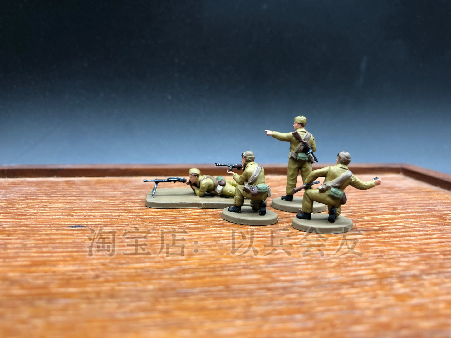 1/72 4Pcs World War II Soviet Parachute Soldier Model