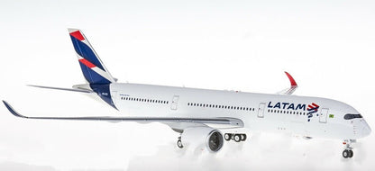 1:200 33CM Phoenix LATAM AIRBUS A350-900 Airplane Diecast Plane Aircraft Model