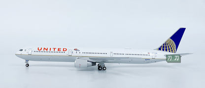 1:400 Panda UNITED BOEING 767-400 Passenger Airplane Diecast Aircraft Model