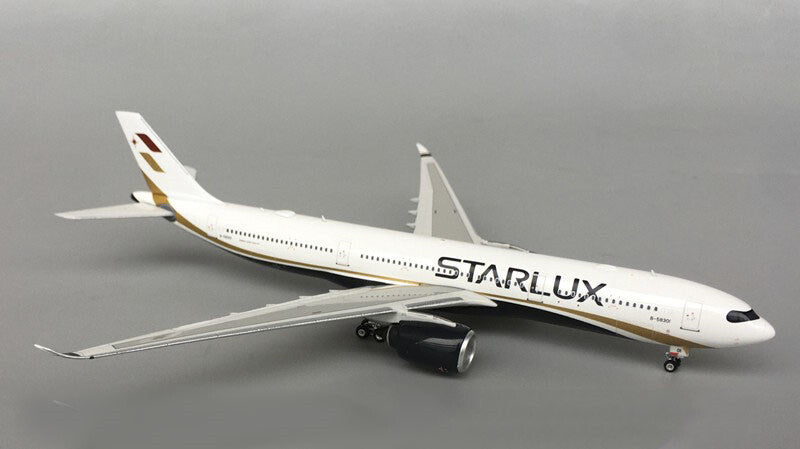 Phoenix STARLUX AIRBUS 330-900neo B-58301 1/400 DIECAST Aircraft Pre-built Model