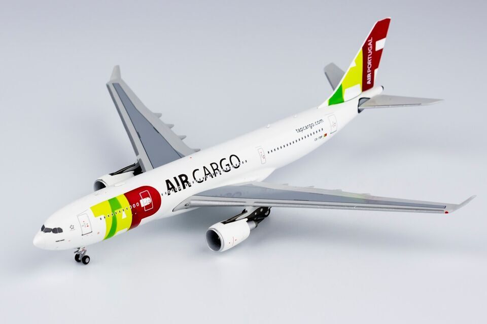 1:400 NG Model TAP AIR CARGO AIRBUS A330-200 Airplane Diecast Aircraft Model