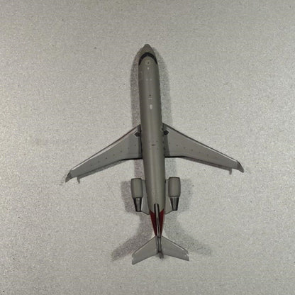 1:400 Geminijets American Airlines Bombardier CRJ200LR Airplane Diecast Model