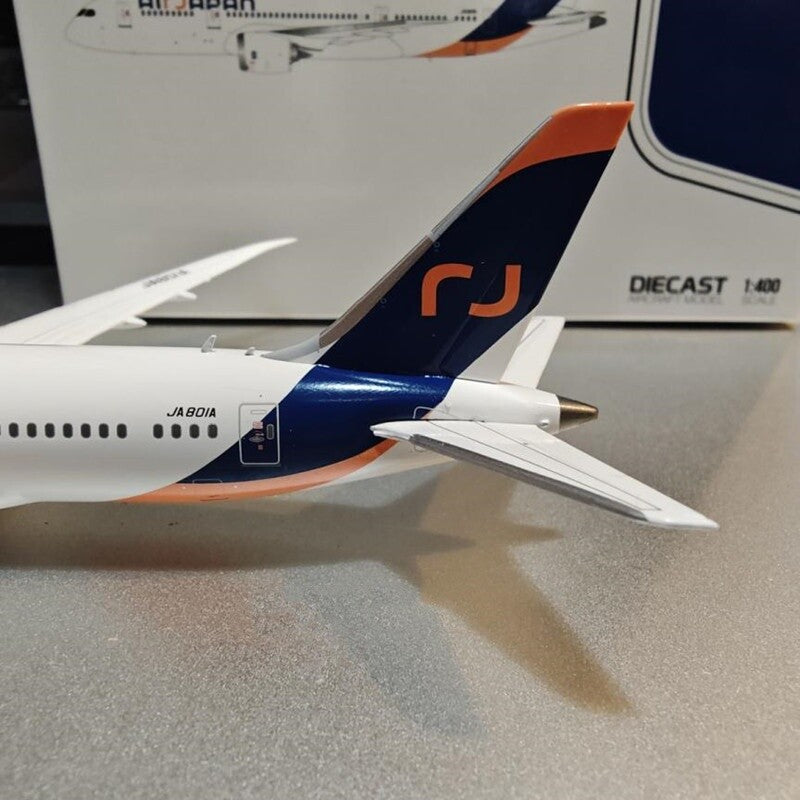 1:400 JC Wings Air Japan Boeing 787-8 JA784A Passenger Airplane Diecast Model