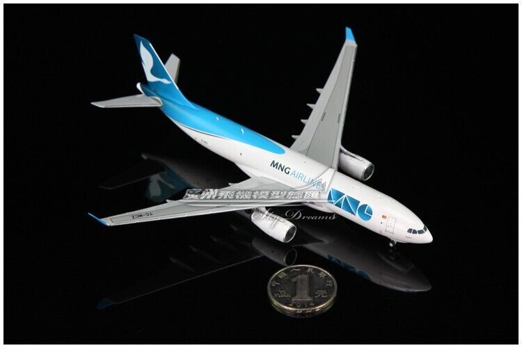 1:400 JC Wings MNG AIRLINES AIRBUS A330-200F Aircraft Diecast Airplane Model
