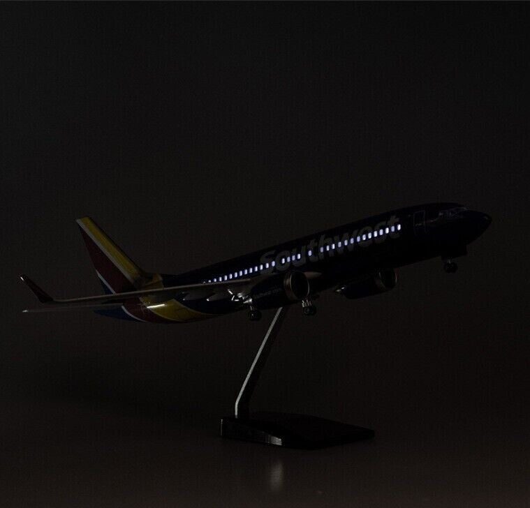 47CM Southwest BOEING 737-800 Airplane Led Sound-controlled Light Resin Model