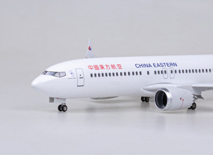 47CM 1:85 CHINA EASTERN BOEING 737 MAX Passenger Plane Landing gear Resin Model