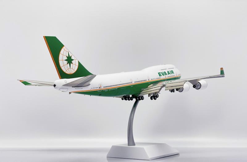 1:200 JC Wings Eva Air BOEING B747-400 Flap Down Airplane Diecast Aircraft Model
