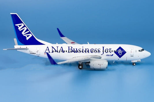 1:200 JC Wings ANA BOEING 737-700 Passenger Airplane Diecast Aircraft Model