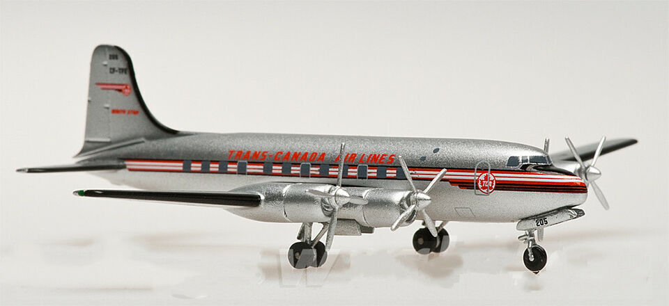 1:400 AeroClassics TRANS CANADA Douglas DC-4-M2 Passenger Airplane Diecast Model