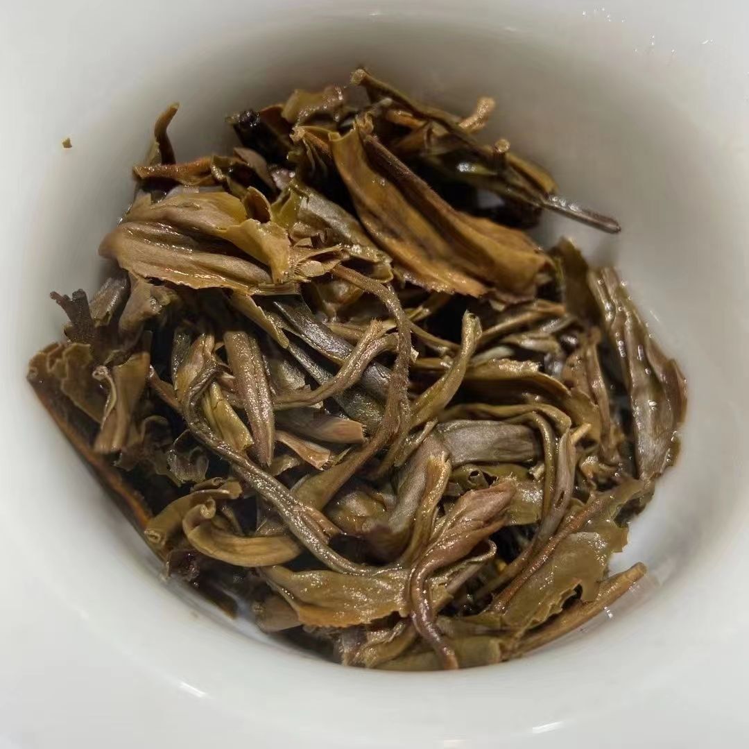2006 Year Yunnan Raw Puerh Tea Bulang Old Tree Pu-erh Tea Cake Pu'er Tea 357g
