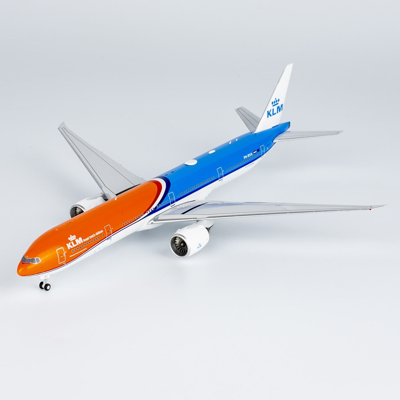 1:400 NGmodels KLM Boeing 777-300ER Passenger Airplane Diecast Plane Model