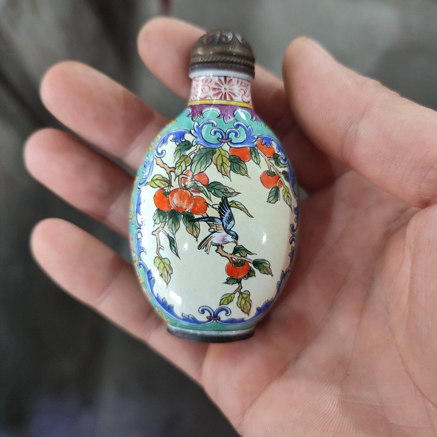 Old Beijing Chinese Cloisonne Snuff Bottle Enamel Painted Flower Bird Box Gifts