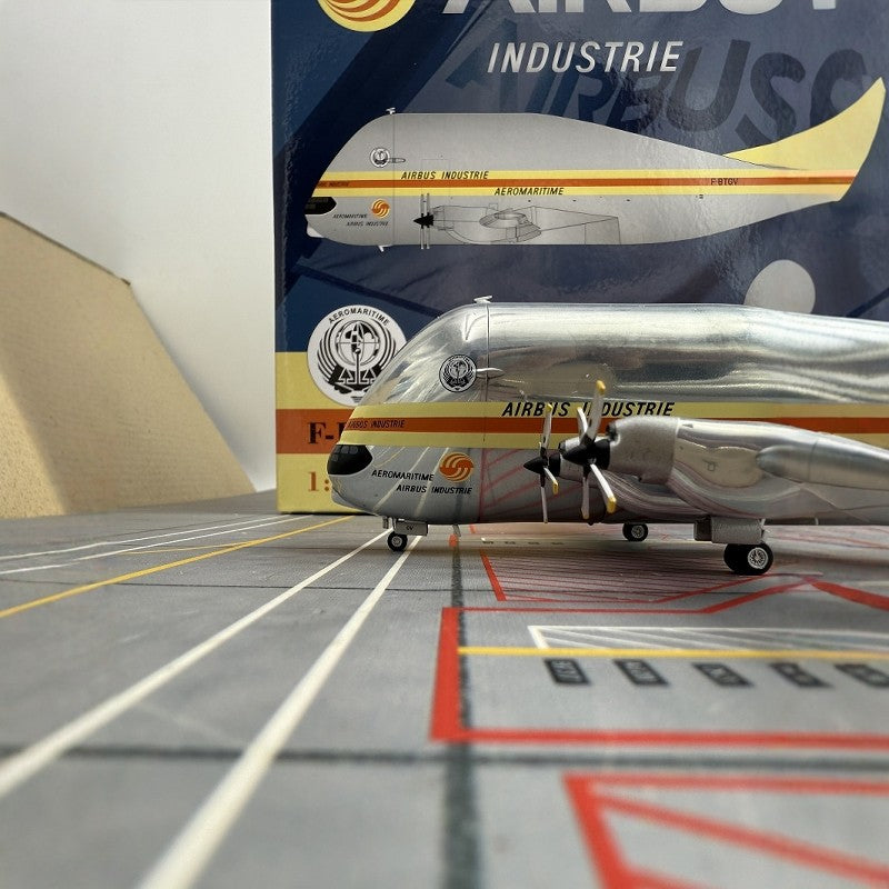 SQ 1/200 Guppy Airbus Industrie B-377SGT Metal Aircraft Model Aircraft F-BTGV