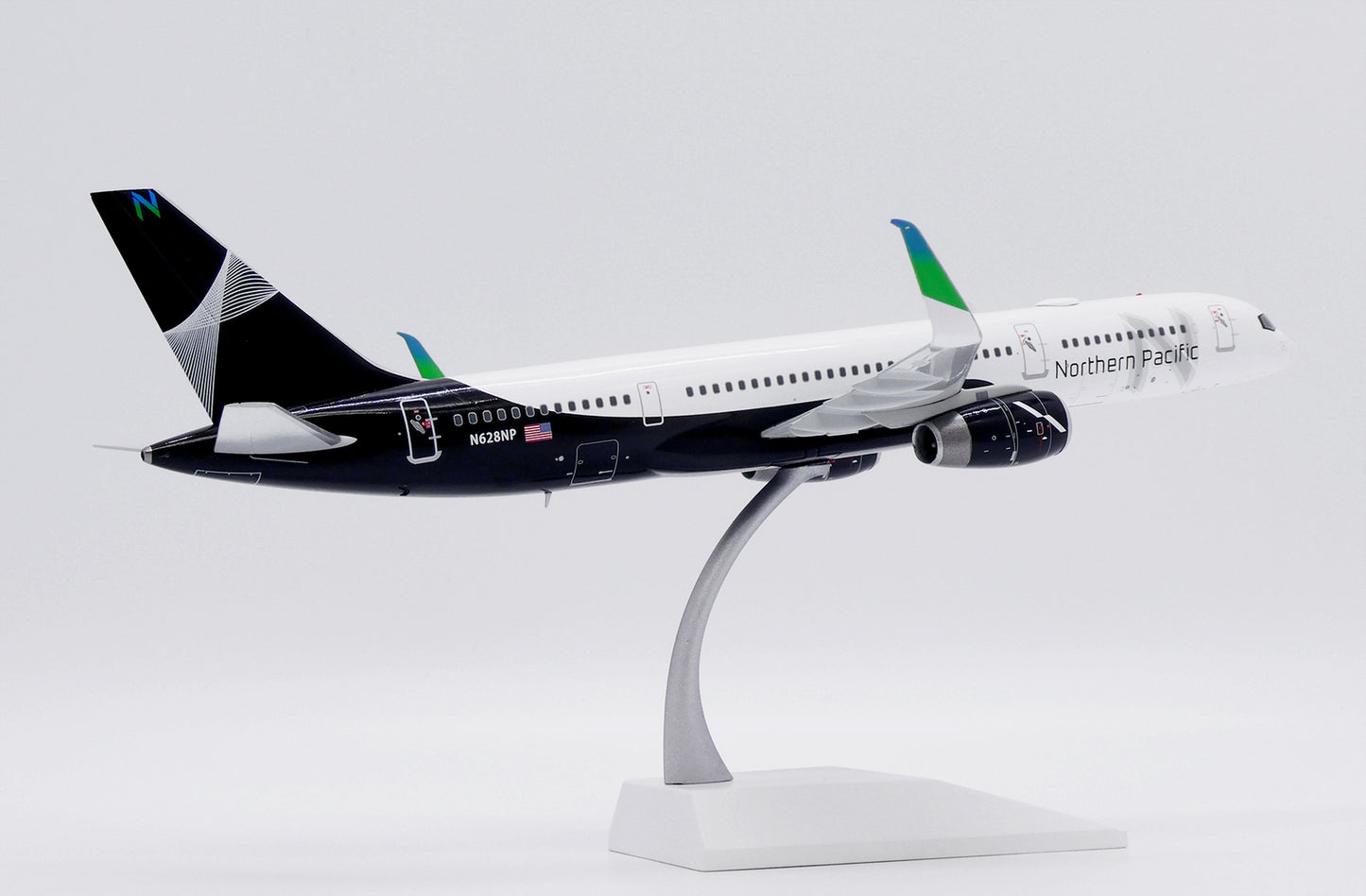 1:200 JC Wings Northern Pacific Airways Boeing 757-200 Airplane Diecast Model