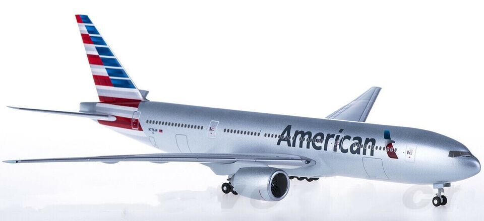 1:200 32CM Hogan American BOEING 777-200 Passenger Airplane ABS Plastic Model