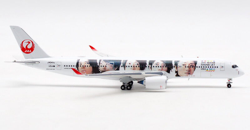 1:400 Aviation JAPAN AIRLINES AIRBUS A350-900 Passenger Airplane Diecast Model