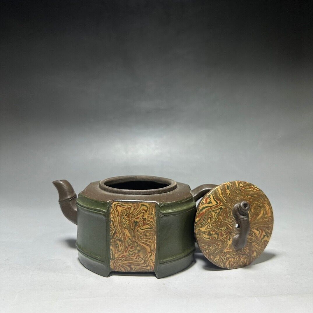 Chinese Yixing Zisha Clay Handmade Exquisite Teapot （青竹 底款：吕尧臣）